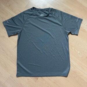 Men's Performance Short-Sleeve Crew Neck Shirt - Charcoal